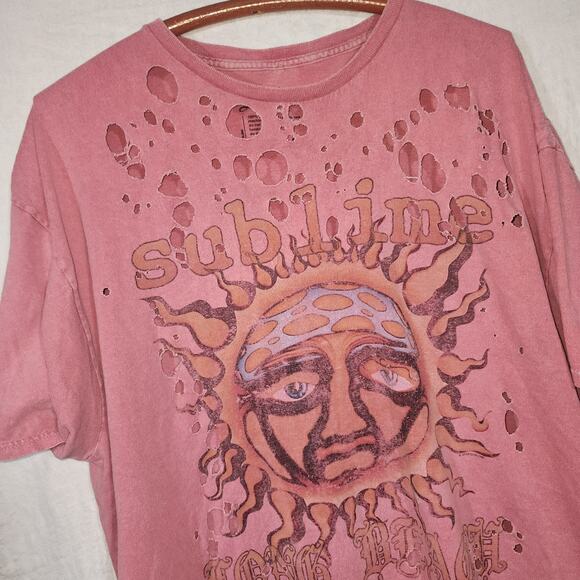 Sublime Urban Outfitters Women's Distressed w/ Holes Oversized Tee T-Shirt S/M - Picture 2 of 5